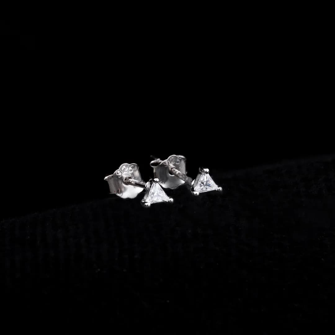 A Triangle Crystal 3 mm